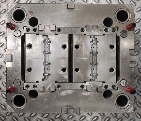 Pinpoint Gate Precision Injection Molding แม่พิมพ์ชิ้นส่วนพลาสติกที่มีความแม่นยำสูง