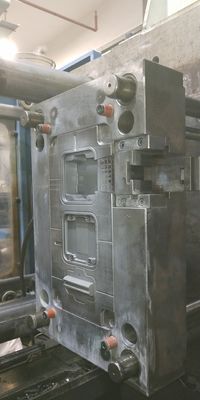 Pinpoint Gate 2K Injection Mold Prototype Complex 3D Injection Mould