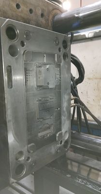Pinpoint Gate 2K Injection Mold Prototype Complex 3D Injection Mould